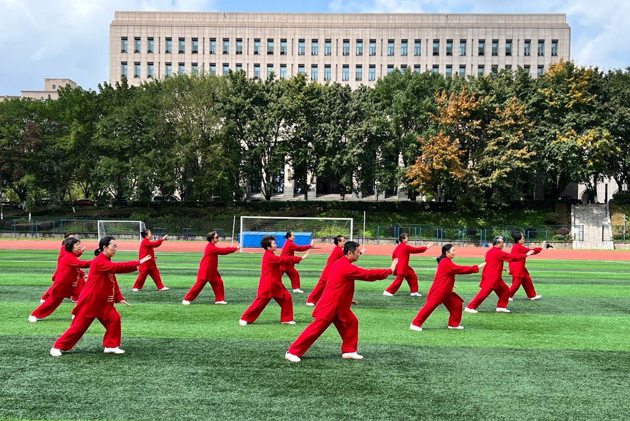 重庆南岸老年大学招生图片